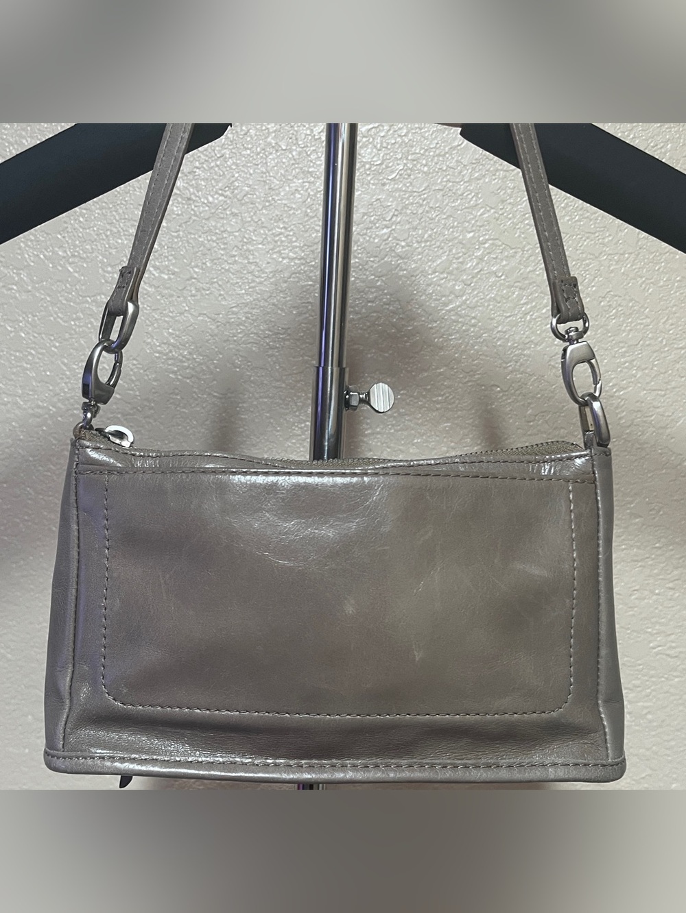 HOBO Ash Gray Leather Wristlet.